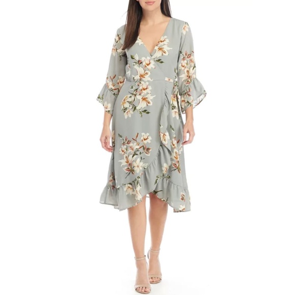 june & hudson Dresses & Skirts - JUNE & HUDSON gray floral wrap dress